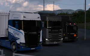 斯堪尼亚们停靠在波尚厄尔峡湾的停车点 (4).png