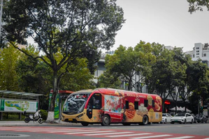 温州公交JNP6123BEV 担当B2路 新田园六组团西（2）.jpg