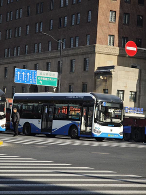 S0Q-055 申沃（浦东上南）SWB6109BEV36(iEV10).jpg