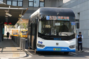 S0Q-146 申沃（浦东杨高）SWB6109BEV36（iEV10）.jpg