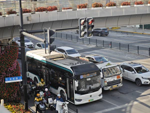 S0S-1192 申沃 SWB6109BE98G(iEV10)(1).jpg