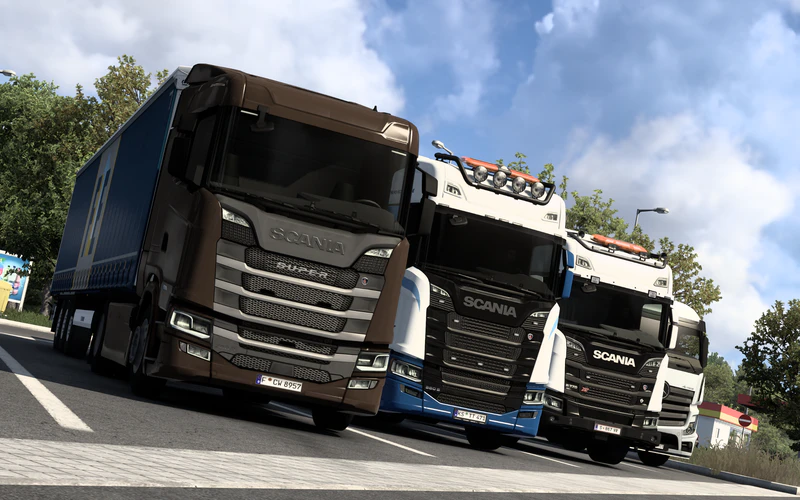 文件:在A7高速（靠近基尔）服务区里休息的斯堪尼亚和奔驰 (2).png