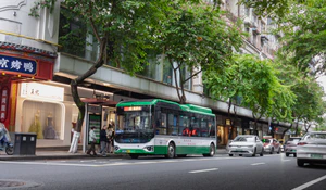 温州公交XMQ6850DGBEVL01 担当B113路 五马街.png