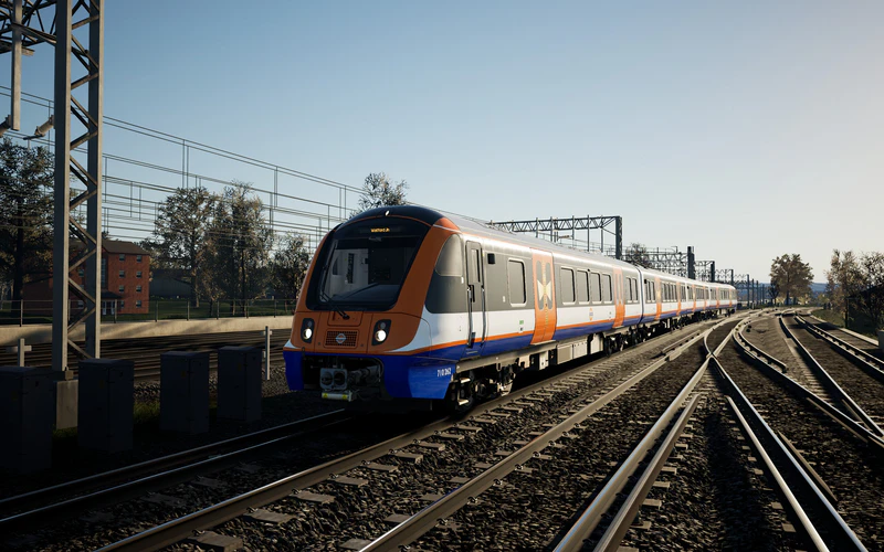 文件:Class710 进沃特福德枢纽站.jpg