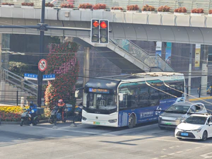 S0S-1195 申沃 SWB6109BE98G(iEV10).jpg