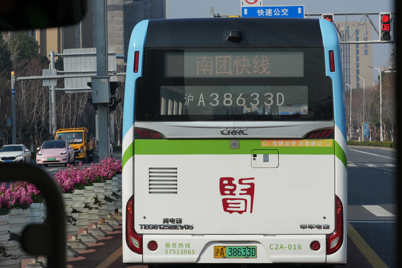 文件:TEG6125BEV05（中国中车）背部.jpg
