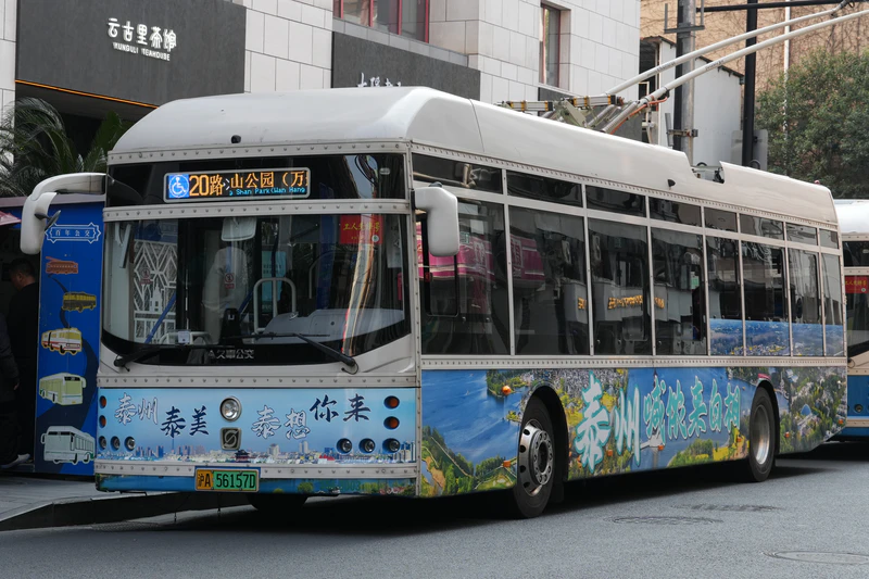 文件:SWB5129BEV77G(iEV12T)申沃.jpg