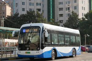 S9H-012 申沃（浦东金高）SWB6910二V01G9iEV9）989路 东方路蓝村路→庆利路庆南路 等待发车.jpg