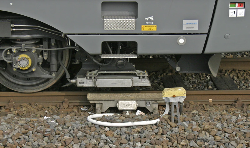 文件:Clp 20150324 4302 PZB-Magnete.jpg