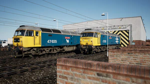 两台不同涂装样式的BR Class 47 停在侧线上.jpg