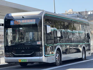 宇通 ZK6106BEVG1(E10).jpg