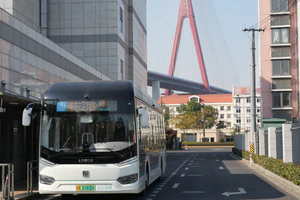 S2D-0048 申沃（久事公交巴士四公司）SWB6129CHEV02G（iHEV12LE）.jpg