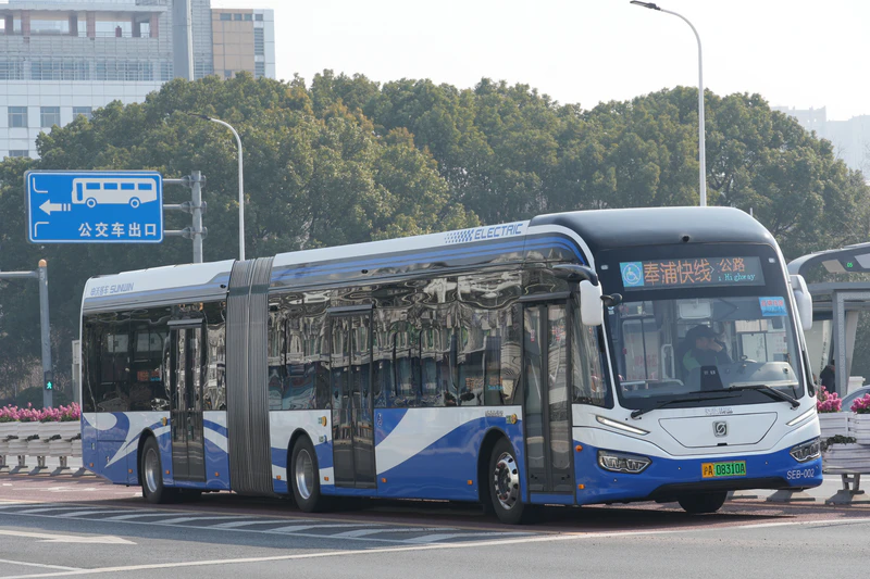 文件:SWB6189EV02G(iEV18)申沃 奉贤巴士公交 奉浦快线 自编号SEB.jpg