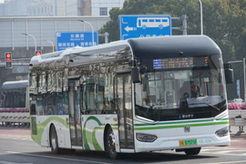 04月07日 申沃 SWB6129CHEV02G (iHEV12LE)