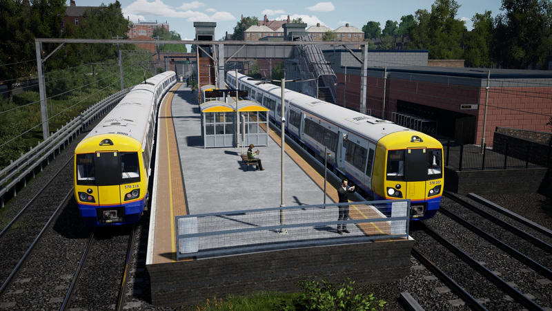 文件:两列伦敦交通局的BR Class 378会和.png