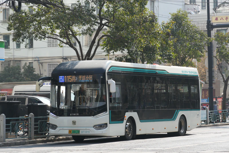 文件:SWB6109EV16G (iEV10).jpg