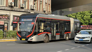 11月13日 宇通 ZK5180A