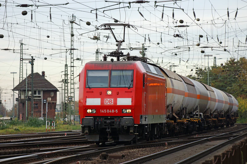 文件:145 048-5 Köln-Kalk Nord 2015-11-04-02.JPG