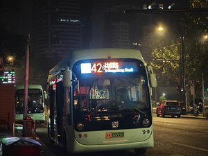 申沃 S7B-0028 SWB6710EV01G (iEV7).jpg