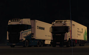 在E4高速服务区（林雪平和南泰利耶之间）休息的斯堪尼亚 (5).png