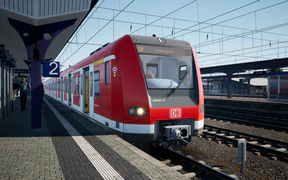 6月19日 停靠在车站乘降乘客