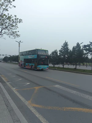 洛阳2024年限定旅游环线双层巴士.jpg