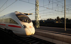 DB BR 411 ICE T停靠在哈瑙火车总站 02.png