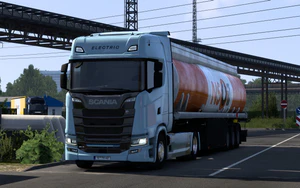 德累斯顿→多特蒙德 煤油 Scania斯坦尼亚 S BEV.jpg